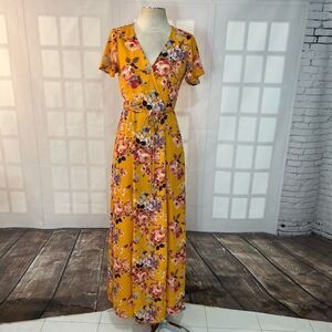 🔥🔥 5/$25 sale 🔥🔥 ASOS Yellow Surplice Neck True Wrap Floral Short Sleeve Maxi